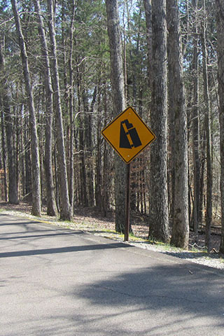 Warning sign of upcoming hill