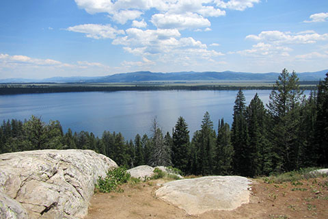 viewpoint from the horse trail of Jenny Lake