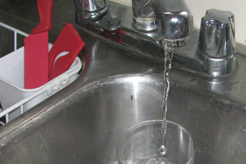 clean water from the tap
