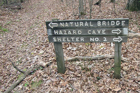 One of the connector trails from the Natural Bridge Trail to Hazard Cave Trail